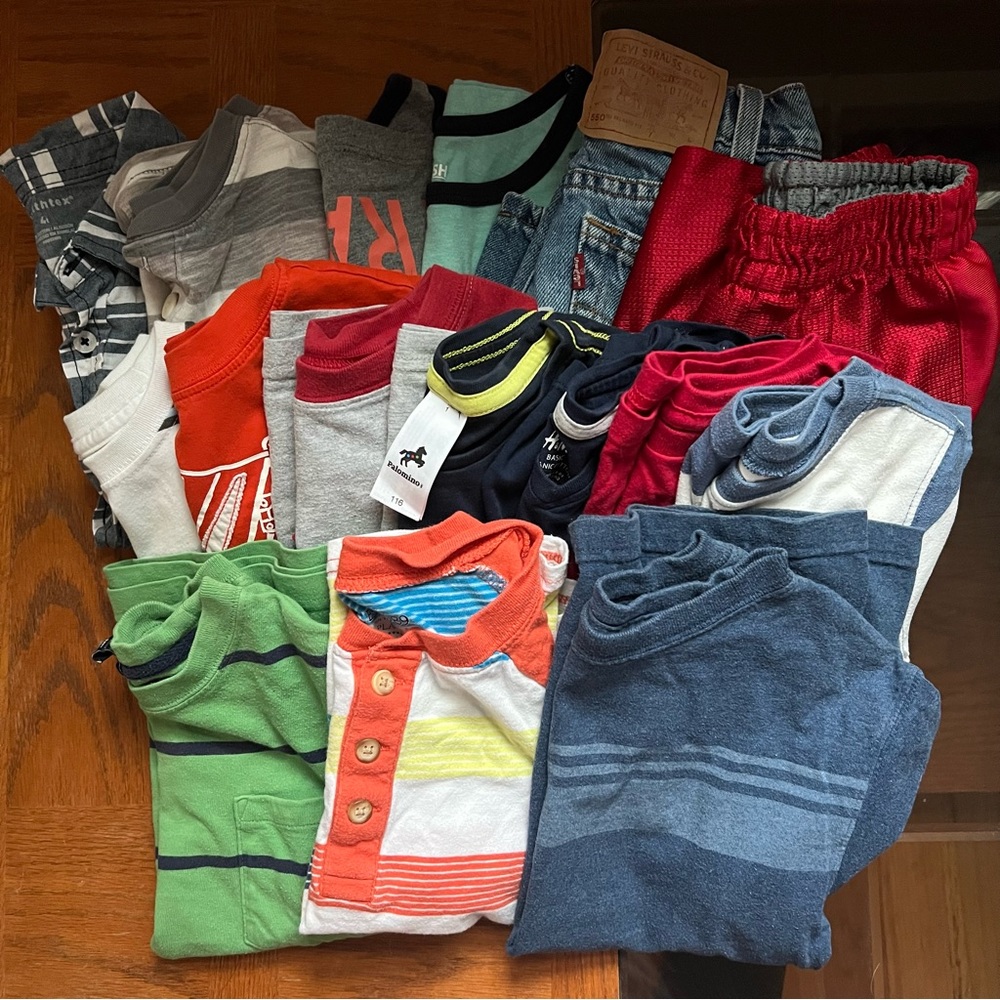 Boys lot size 4 shorts/short sleeves